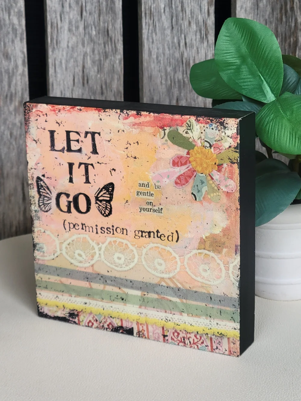 Let It Go Decorative Plaque -Demdaco Inspirational Home Art in Peach - Picture 4 of 6